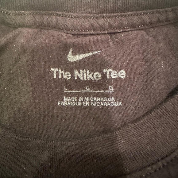 Vintage Nike Tee - Chicago Bears Monsters of The Midway - Picture 5 of 5